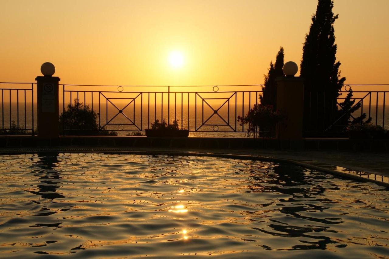 Dina'S Paradise Agios Gordios  Dış mekan fotoğraf